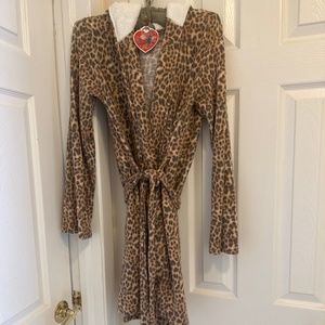 Leopard 3/4 robe